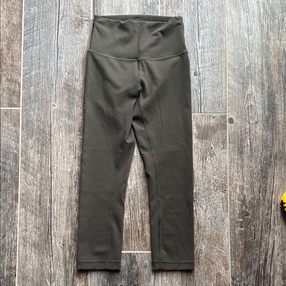 Lululemon leggings size 4 green